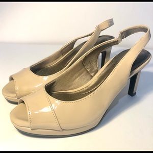 Life Stride Nude Heels Women’s 6.5